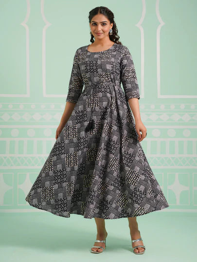 Black & White Geometric Printed Flared Dress